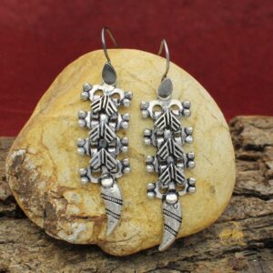 Beautiful sterling silver earrings with dotted design