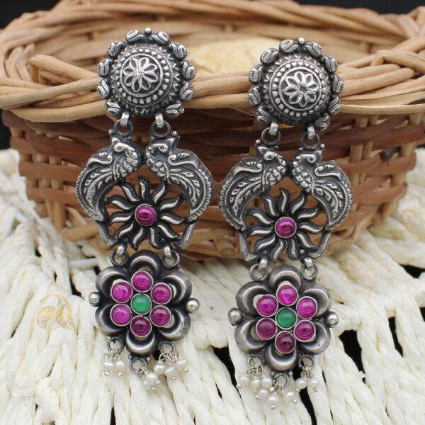 silver earring 32