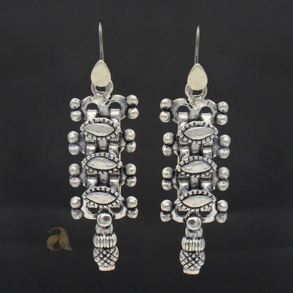 silver earring 34