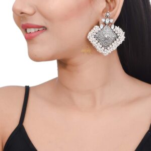 Rhombus Oxidised silver earrings with pearls
