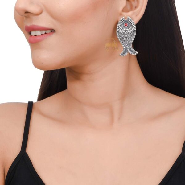 silver earring 68