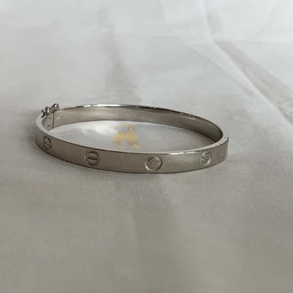 Silver Bangles and Bracelets 5(2) Silver Bangles and Bracelets 5(2)